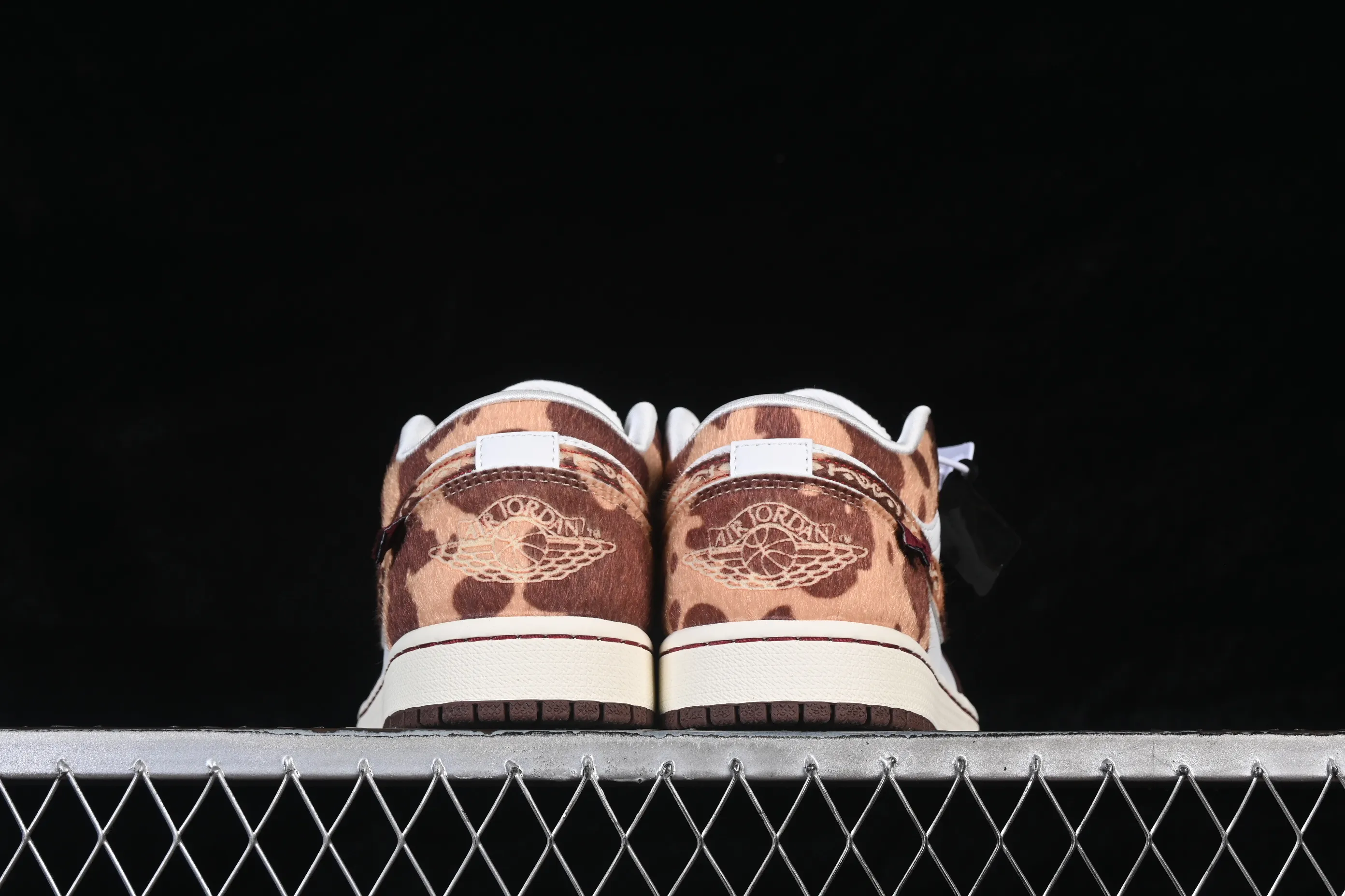All categories Air Jordan Jordan series basketball shoes Air Jordan 1 Low Air Jordan 1 Low "Year of the Horse" AJ1 Joe 1 Year of the Horse CNY low-top retro basketball shoes IQ5321-121